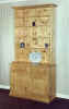 dresser.jpg (75561 bytes)